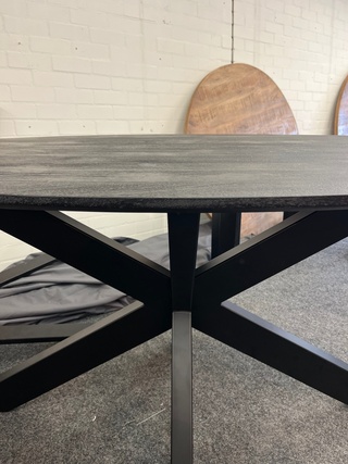 Eetkamertafel Mango Milaan 160cm, zwart